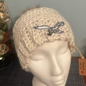 Philadelphia Eagles 🦅 crochet hat w/removable Pom Pom